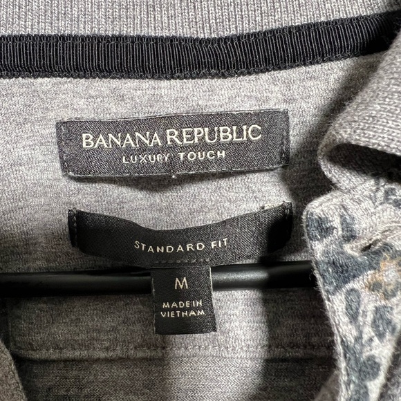 Men’s Banana Republic Gray Floral Short-Sleeve Polo - Picture 3 of 6